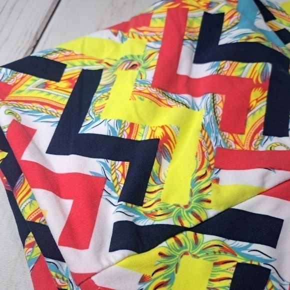 3 FOR 12 SALE LuLaroe Leggings Tall & Curvy - Picture 6 of 12